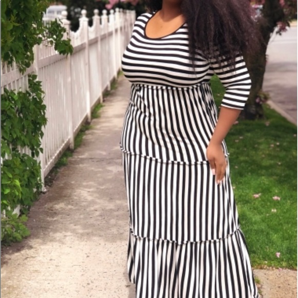 Black & white maxi dress - Picture 2 of 2